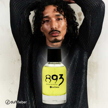 893